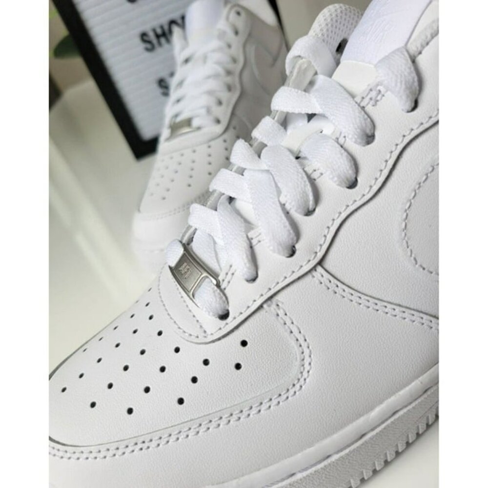 * 8.5  WOMEN'S  NIKE AIR FORCE 1 LOW WHITE CW2288-111 SNEAKERS - Picture 9 of 11